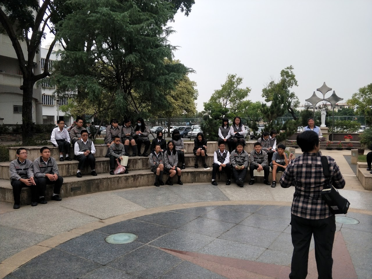 主要贊助單位參訪前校內集合叮嚀